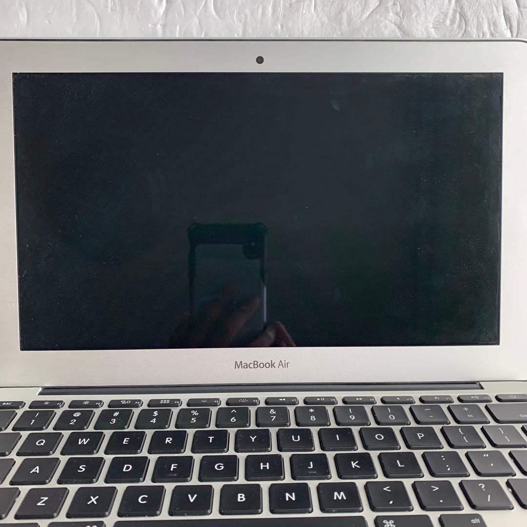 アップル MacBook Air (11-inch, Mid 2012)