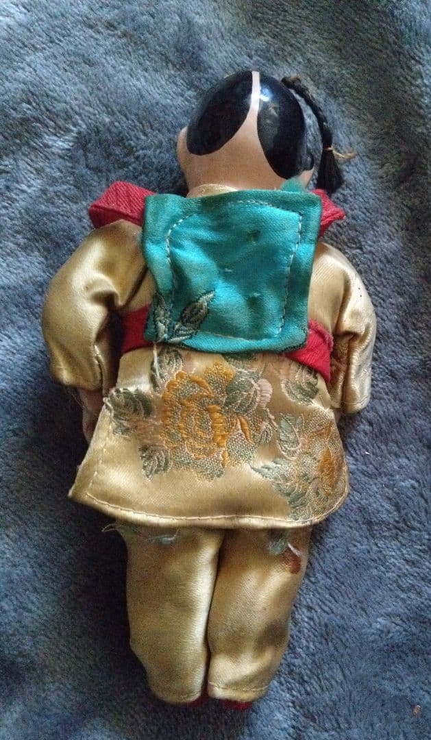 中国骨董　抱っこする姉妹のお人形　2点セット