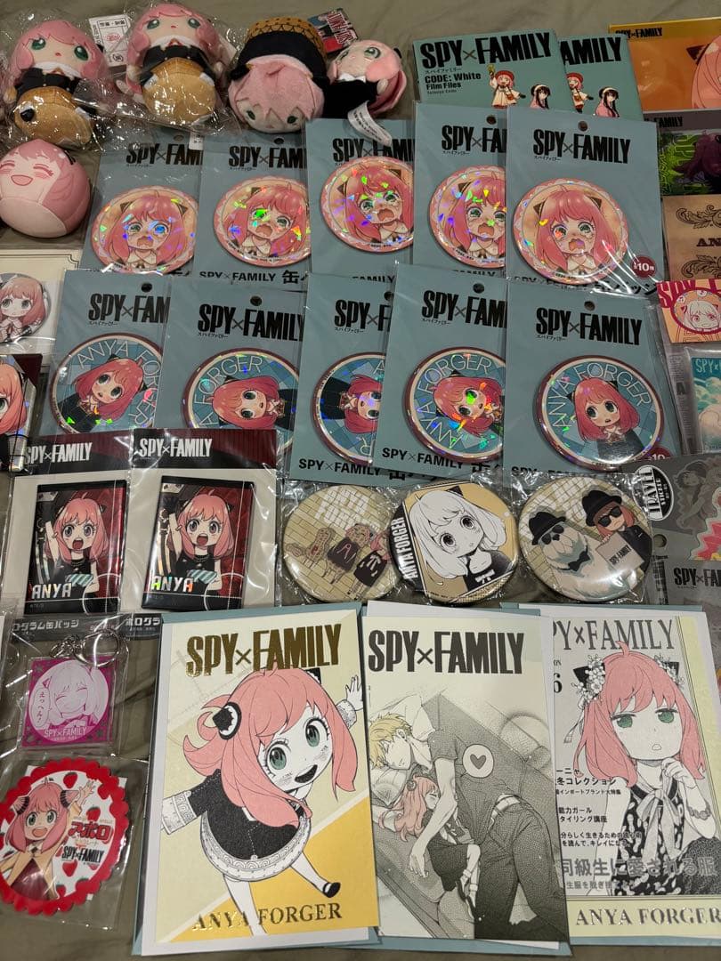 スパイファミリー アーニャ バッジ コレクション 大量セット