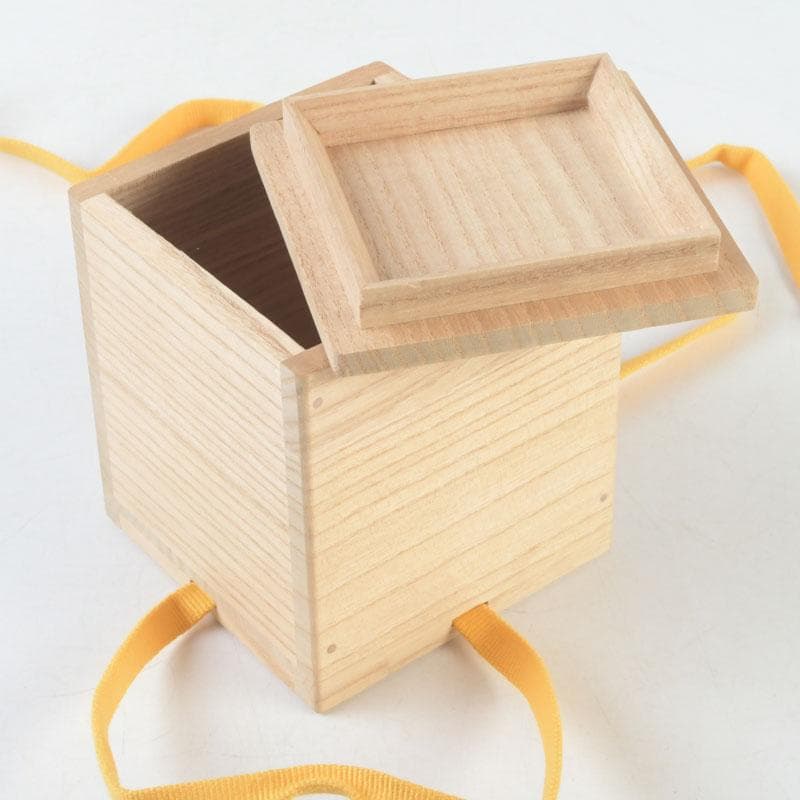 茶道具　加賀蒔絵師　岩倉利慶作　即中斎好写　誰袖蒔絵　中棗　共箱　V　9728