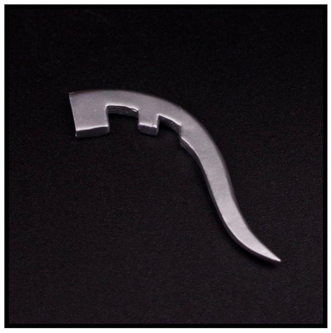 【ハンサムタロウエム】ウルトラセブン/墓場の画廊別注シルバーVer. ソフビ