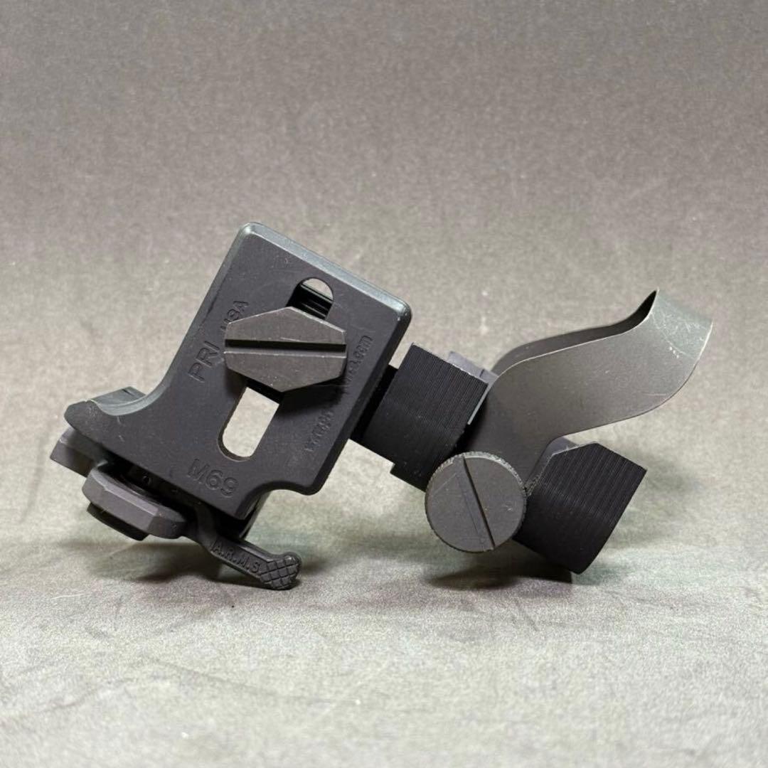 PRI A.R.M.S M69 AN/PVS18 ナイトビジョンマウント　実物