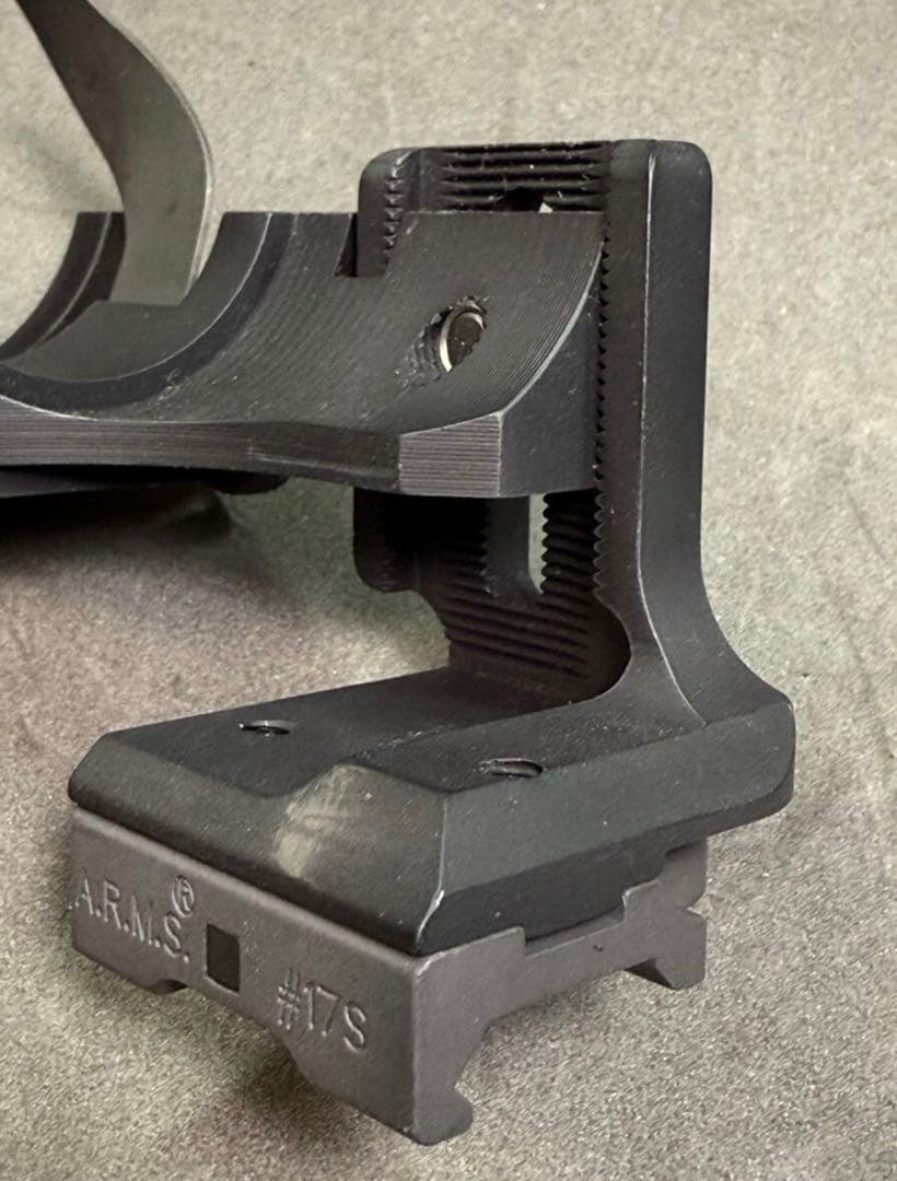 PRI A.R.M.S M69 AN/PVS18 ナイトビジョンマウント　実物