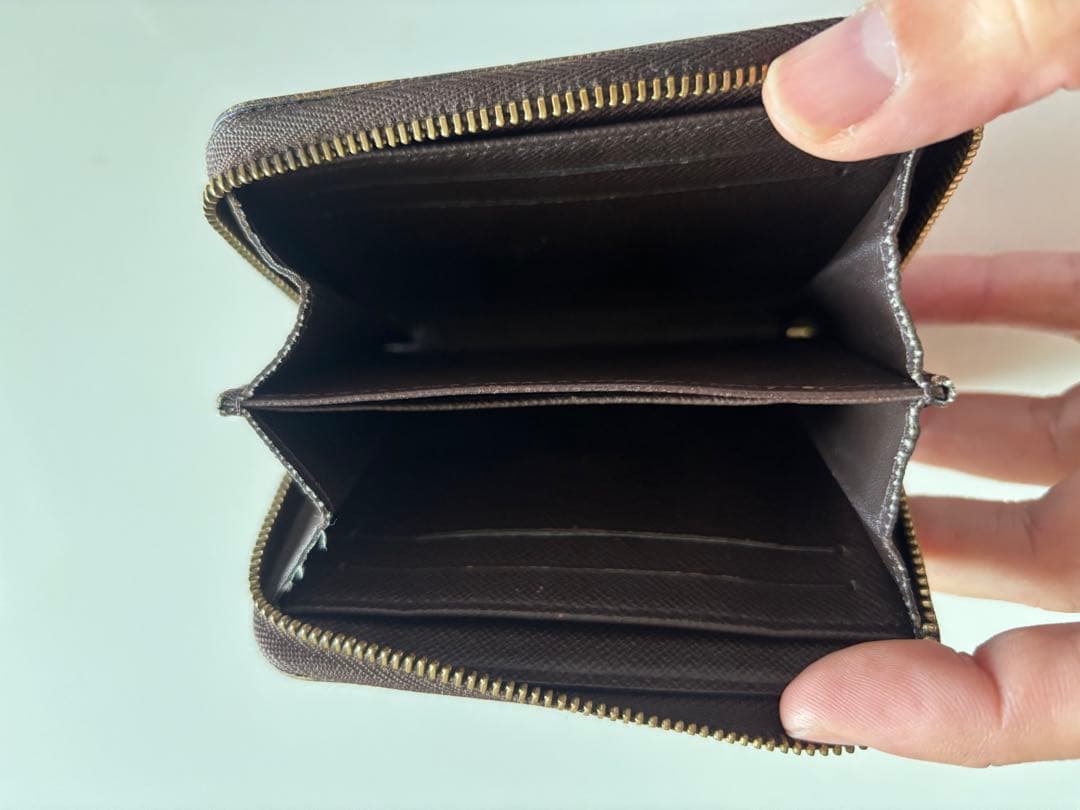 LOUIS VUITTON ケース