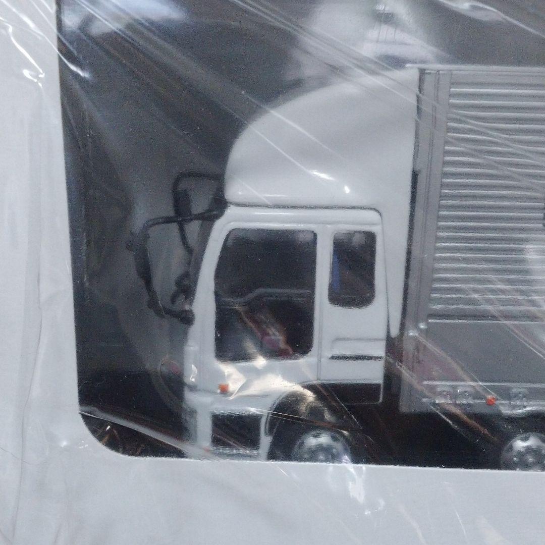 1/43・ISUZUギガトラックスケールモデル