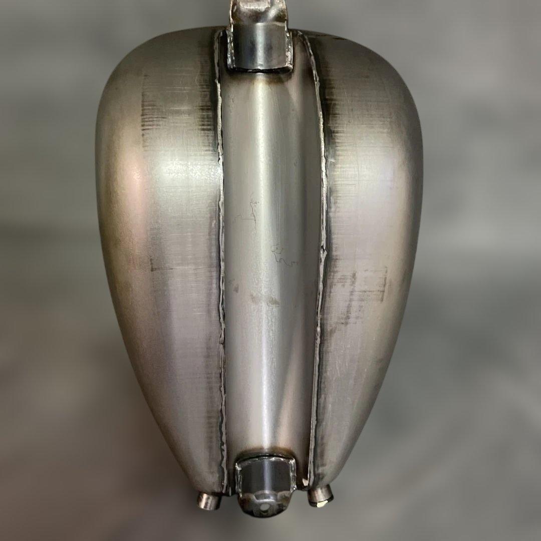 タンク　ピーナッツタンク　ハイトンネル　素地の上に艶消しクリア　ハーレー