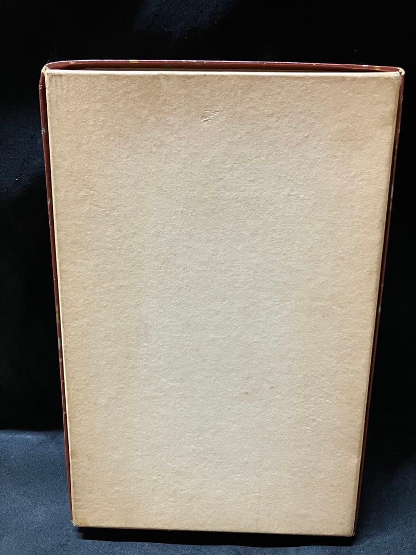 輪島塗　着本堅地　 菊彫り　木製　トレイ　未使用　B2167