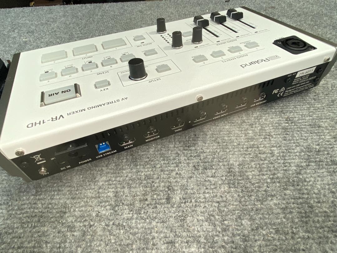 Roland vr-1hd ビデオスイッチャー