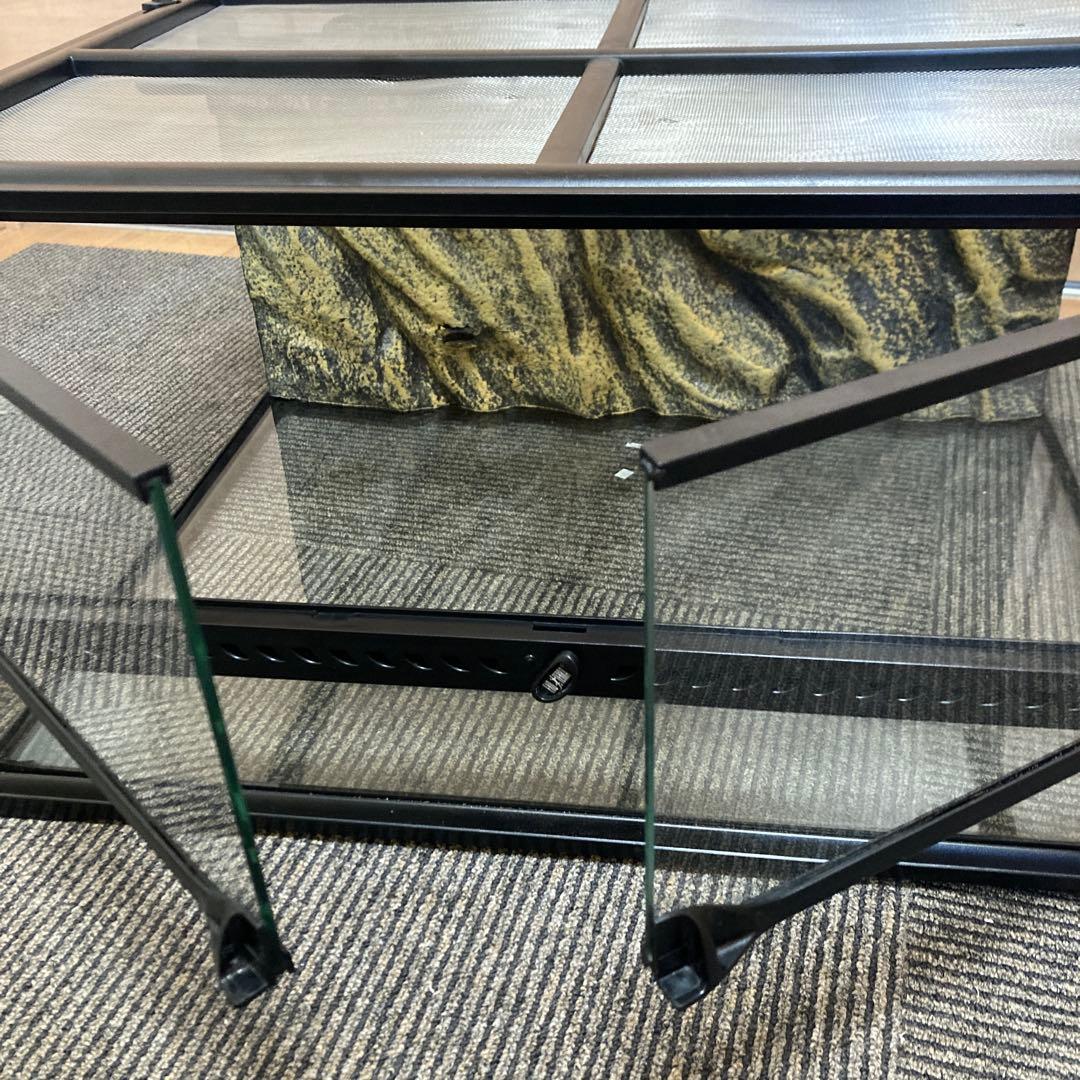 爬虫類飼育ゲージ