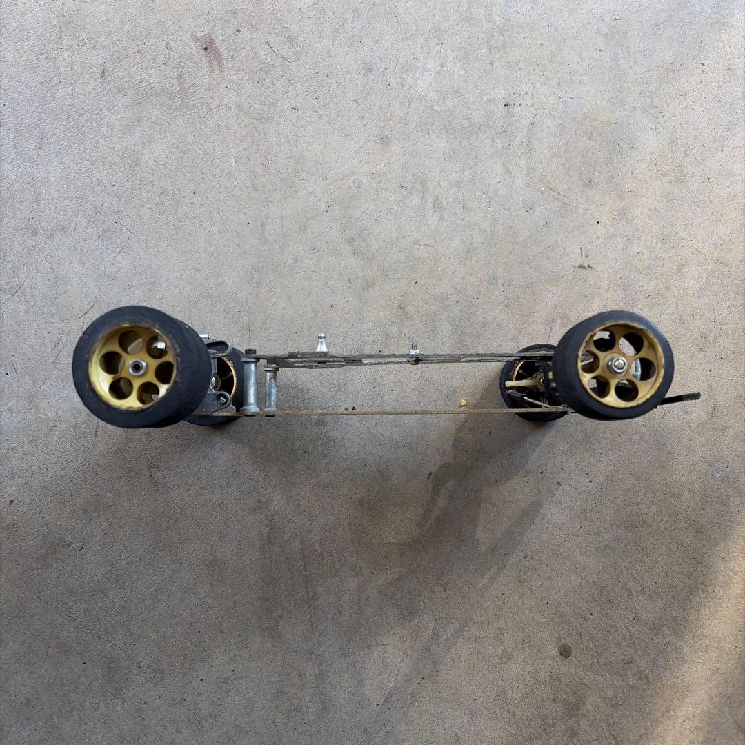 タミヤ 1/12 ポルシェ シャーシ (当時物)