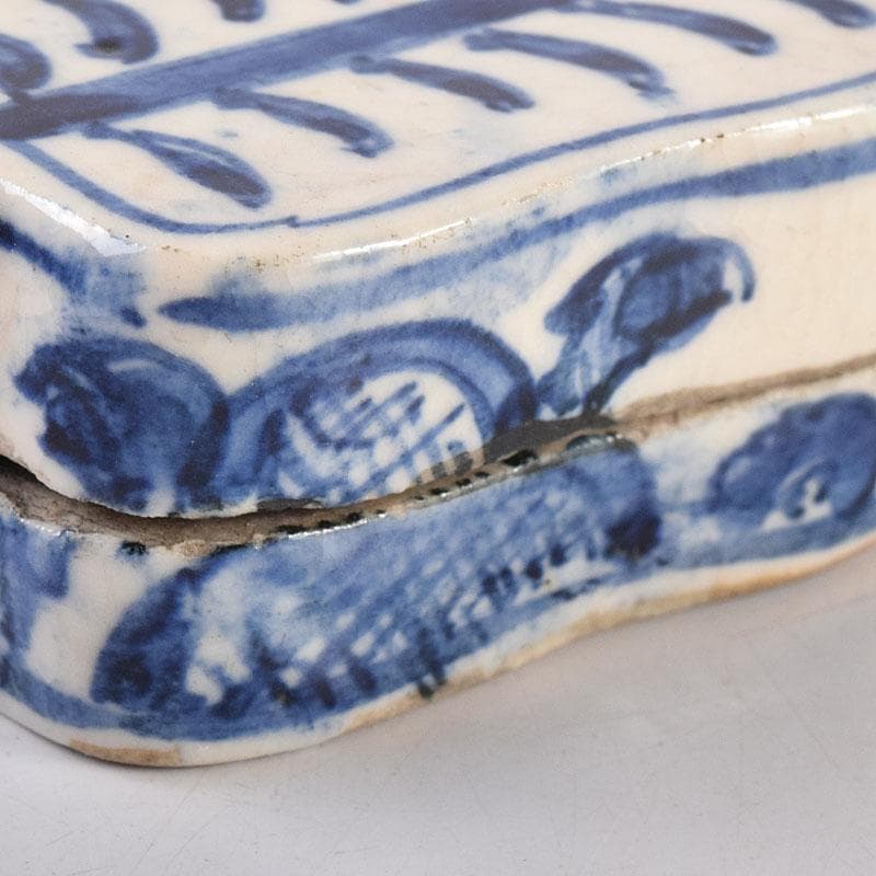 中国　成化年製款　青花　蓋物　時代箱　V　8094