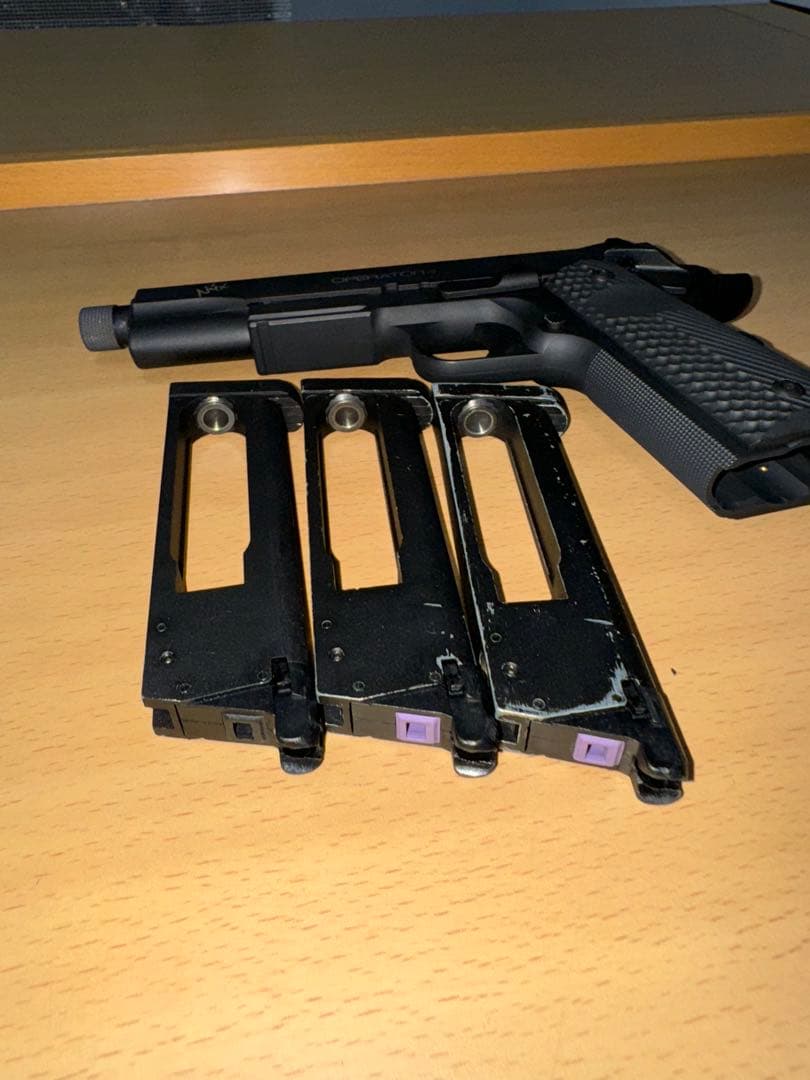 カーボネイトM45ナイトシフト マガジン3本付