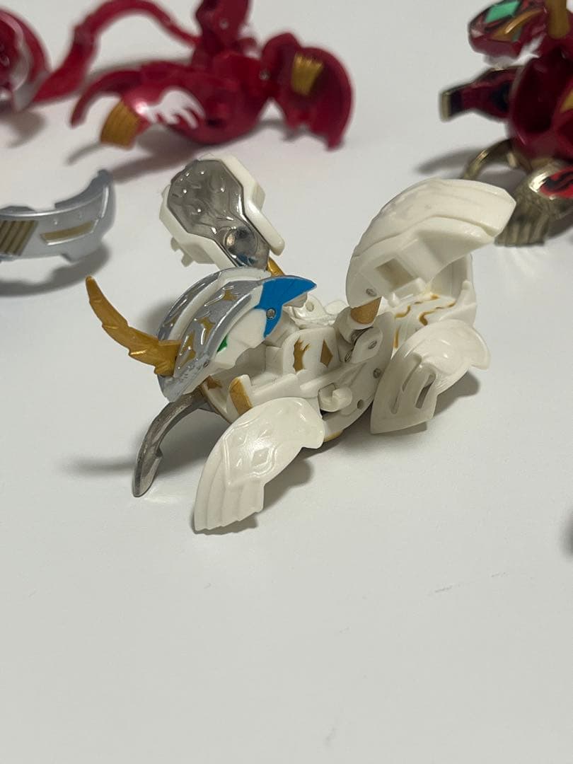 爆丸　タヴァネル、ドラガオン、ムニキス他