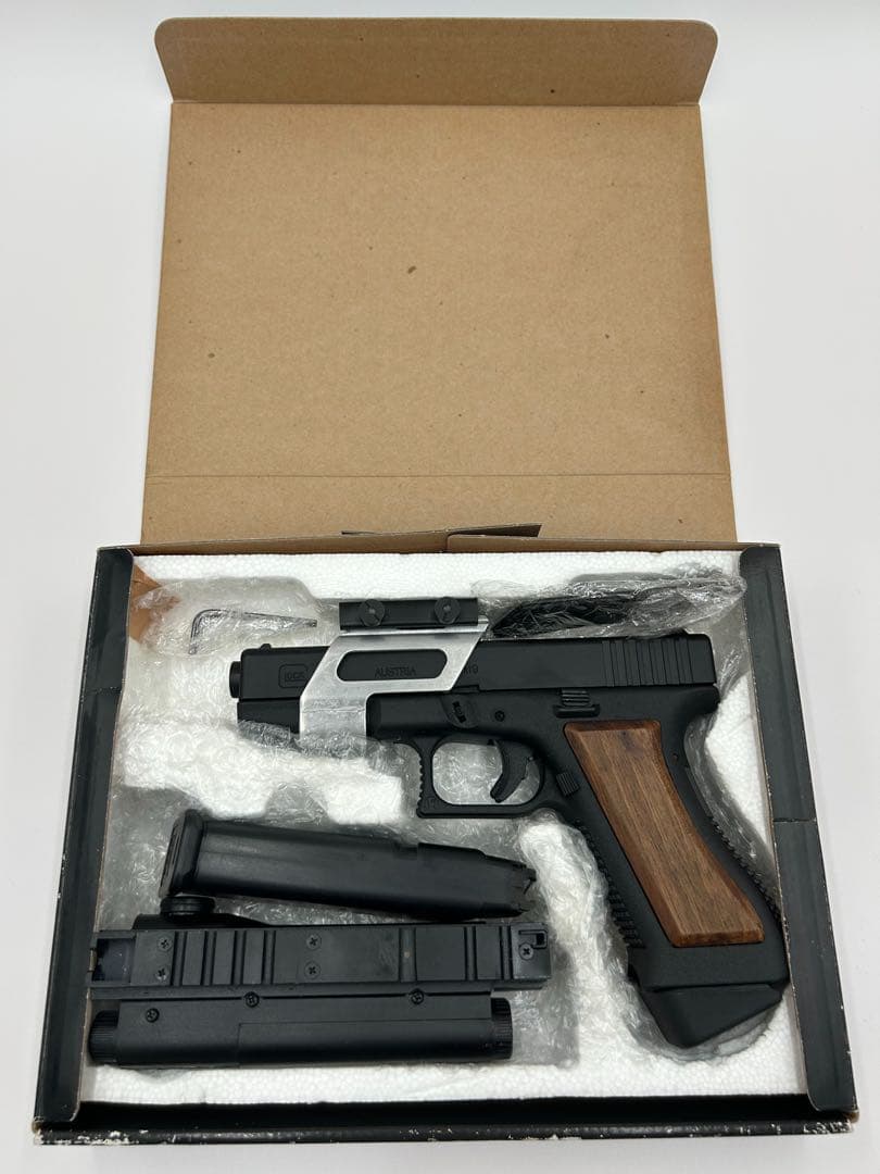 【不朽名作 】 MGCグロック17(ガスブローバック)とスコープ付カスタムセット