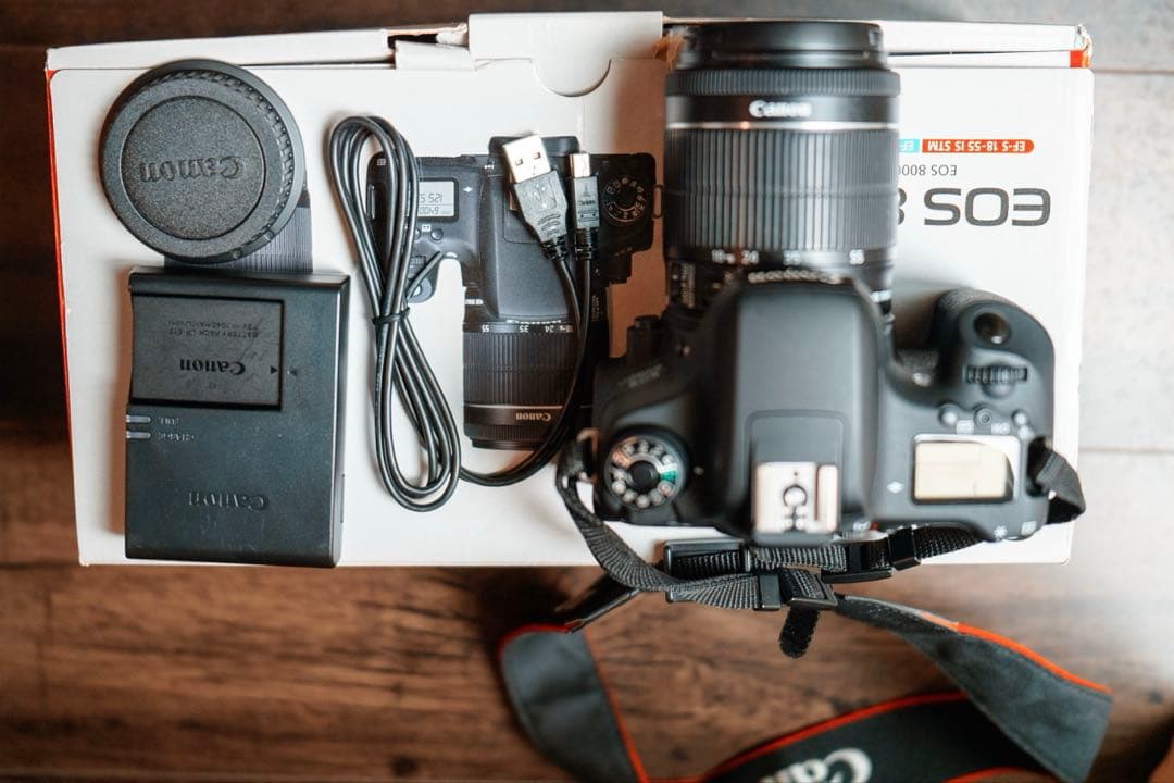 コンニチハ‼️canon 8000D＋zoom lens18-55