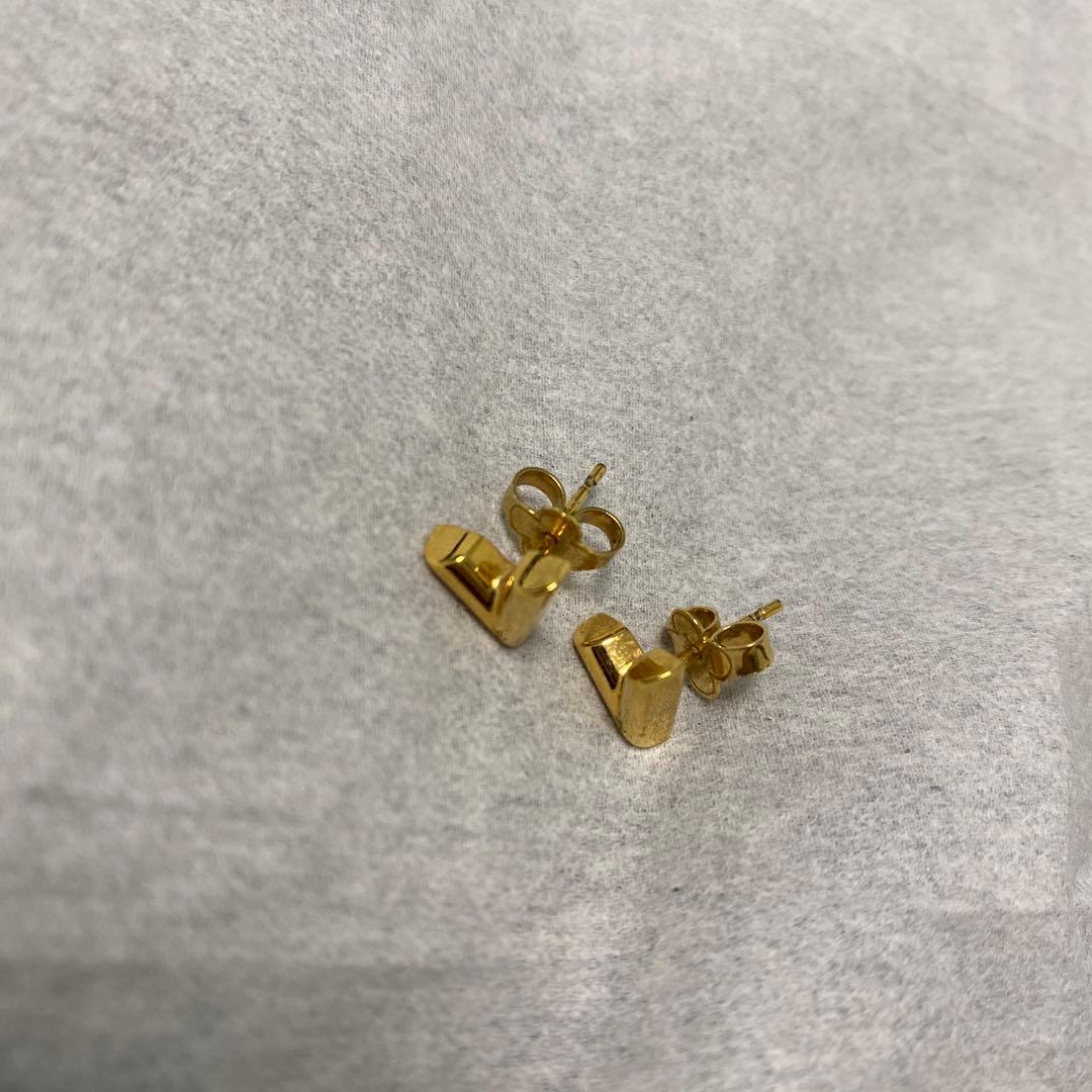 LOUIS VUITTON ピアス