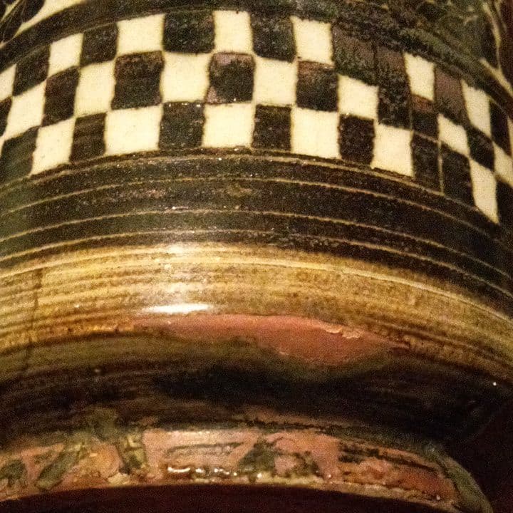 中国陶磁器　磁州窯　浮き彫り筒型壺