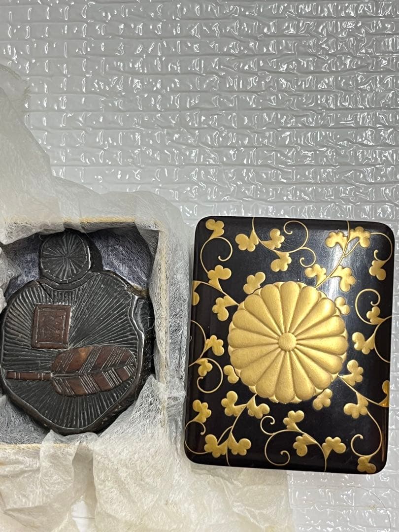 根付作家の名工正一造蒔絵箱入り　値下げしました。