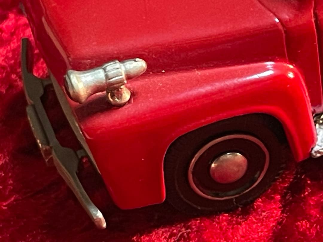 フォード 赤 ミニトラック 約10cm