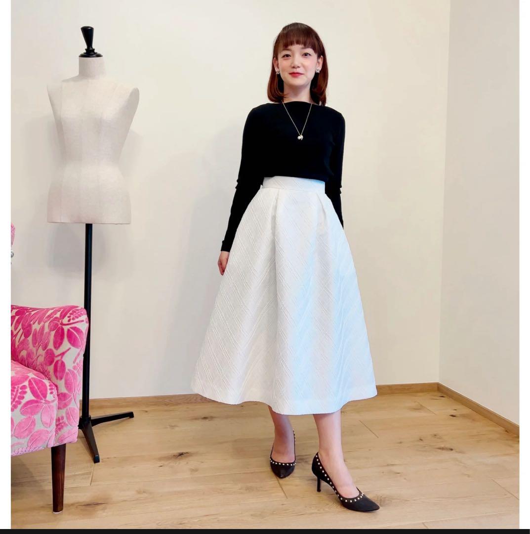 マグノリアコレクション　ジャガードスカート　白　サイズ38