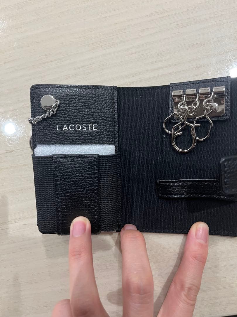【新品未使用】LACOSTE ブラック キーケース