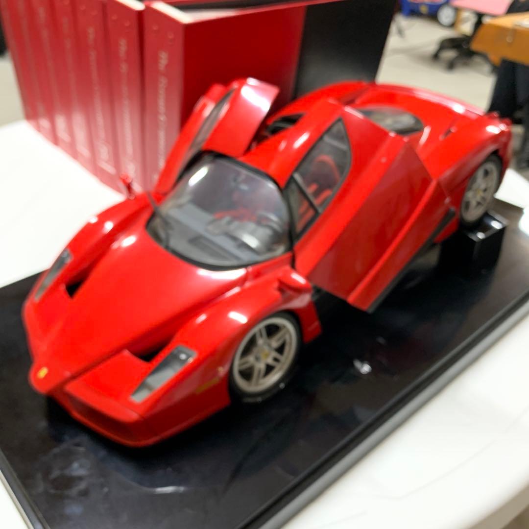 ディアゴスティーニ　エンツォフェラーリ1/10スケールセット
