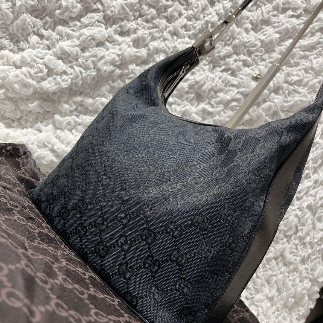 美品✨GUCCI ショルダーバッグ 肩掛け GG柄 ブラック レディース 伊製