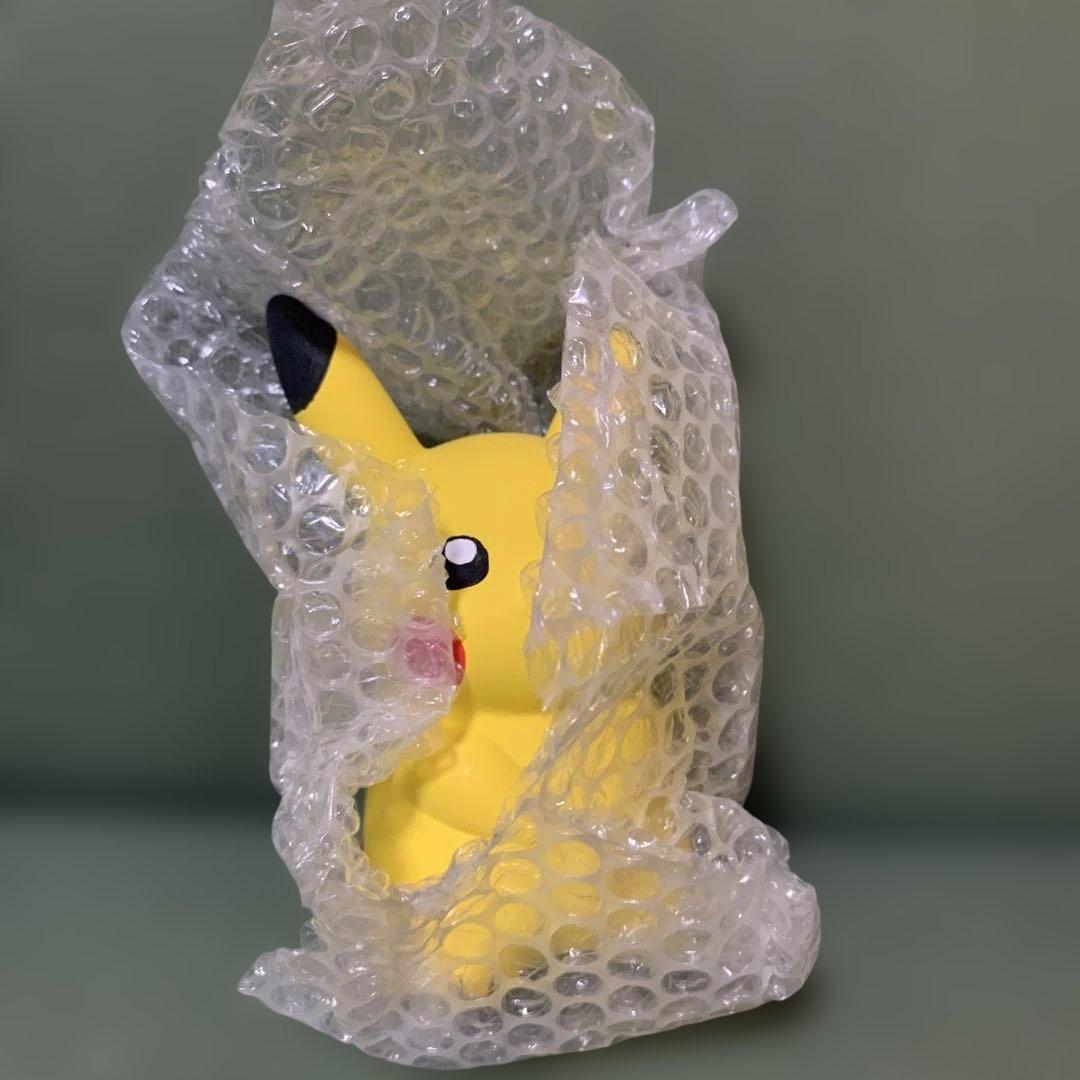 ピカチュウ ぬいぐるみ 置き物 ３体セット TOMY 陶磁器 フィギュア