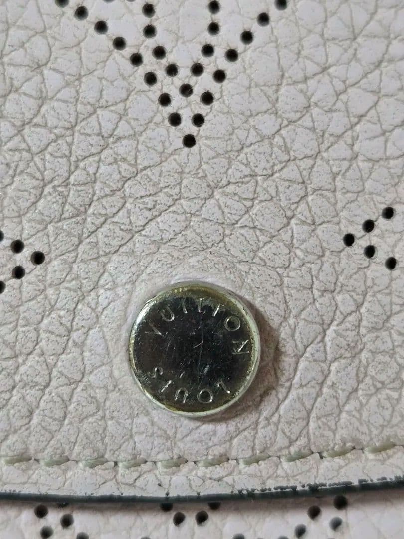 限定色 ルイヴィトン ポルトカルト レクトヴェルソ マヒナ カードケース