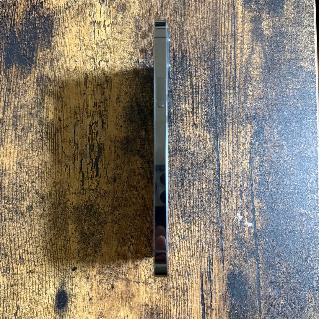 【値下げ中】iPhone 12pro グラファイト 128GB本体