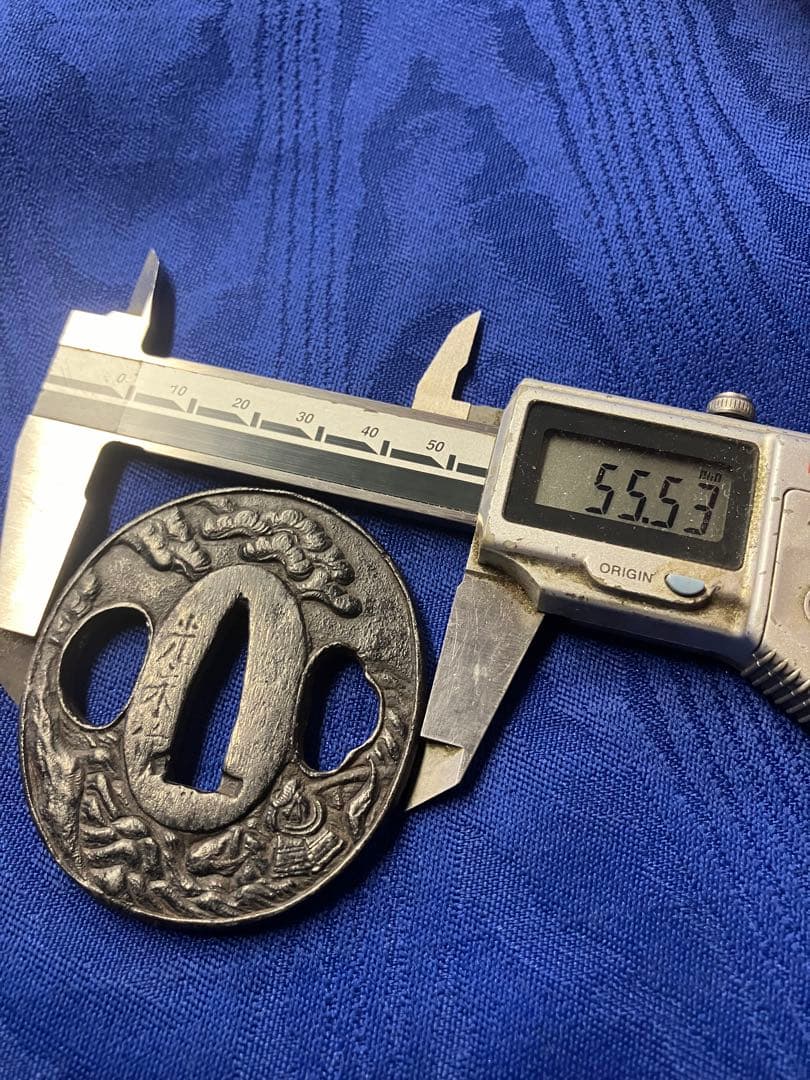 鍔　日本刀　武士　海　松　光来作　鉄鍔