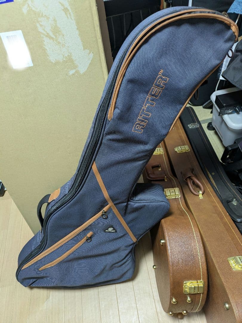 ARIA PRO II ZZ DELUXE エレキギター ブラック/レッド