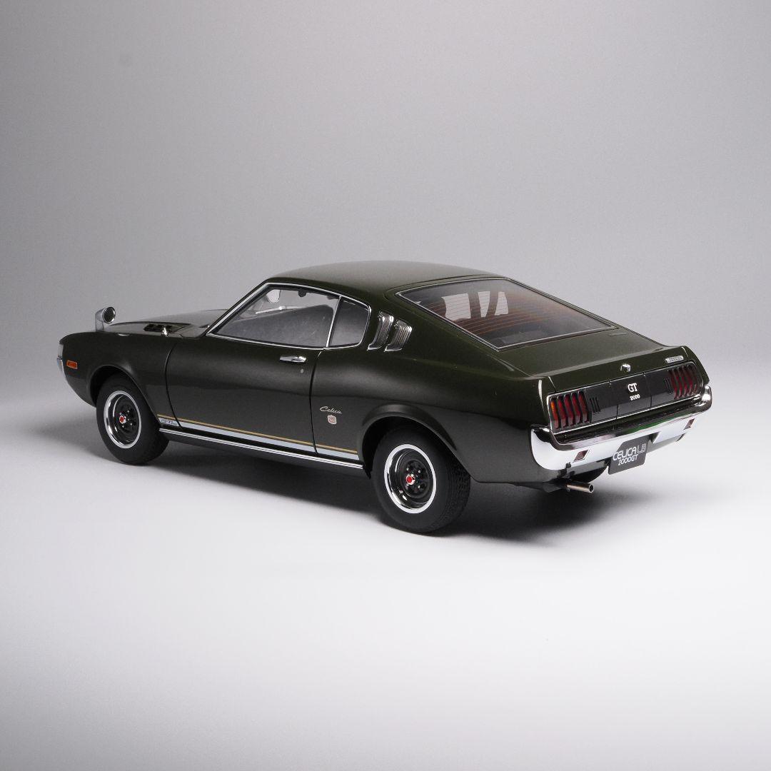 オートアート 1/18 トヨタ セリカ 2000GT モスグリーン