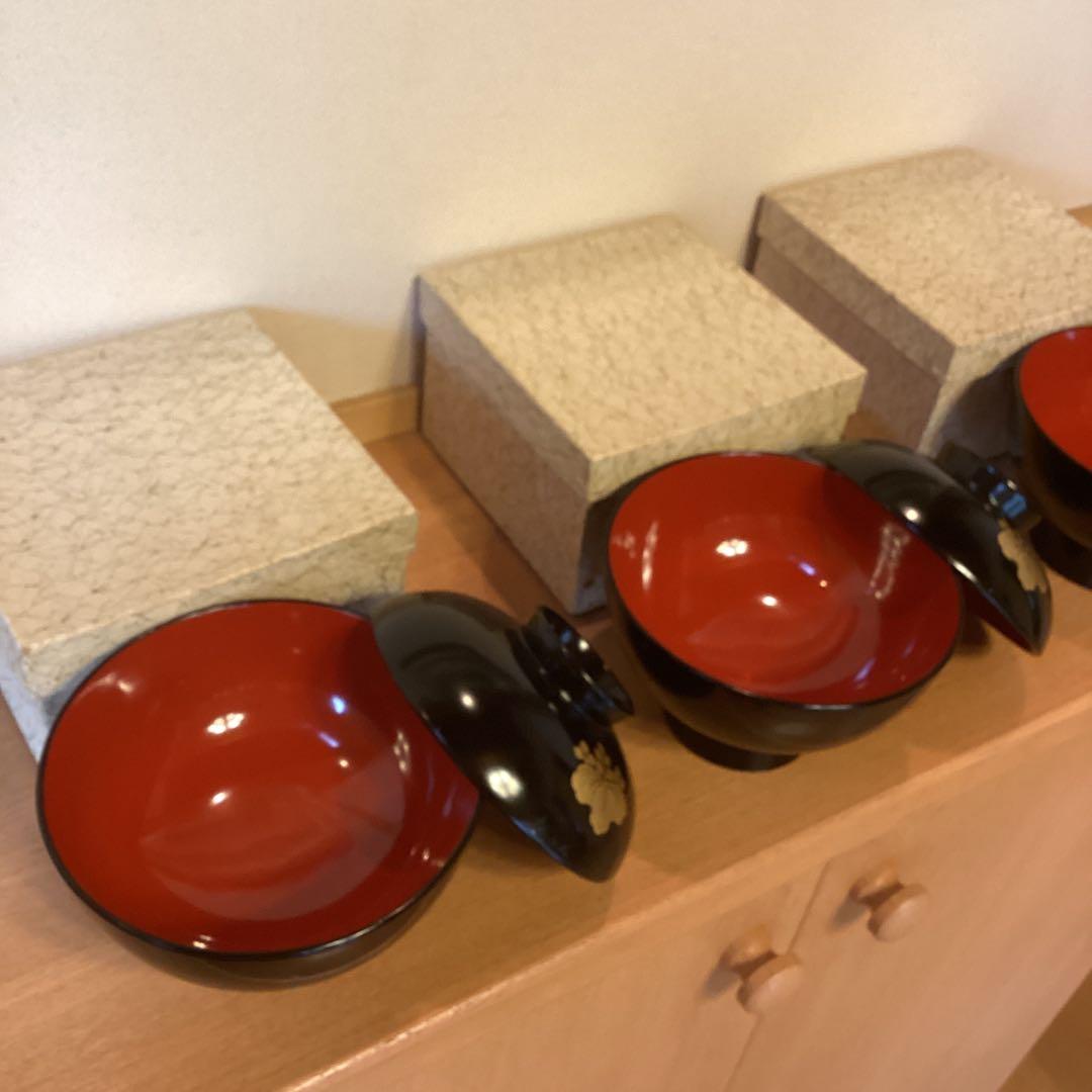 蓋付き椀　五三桐　家紋入り　沈金　輪島塗り　吸物椀　金彩入り　漆器　懐石料理