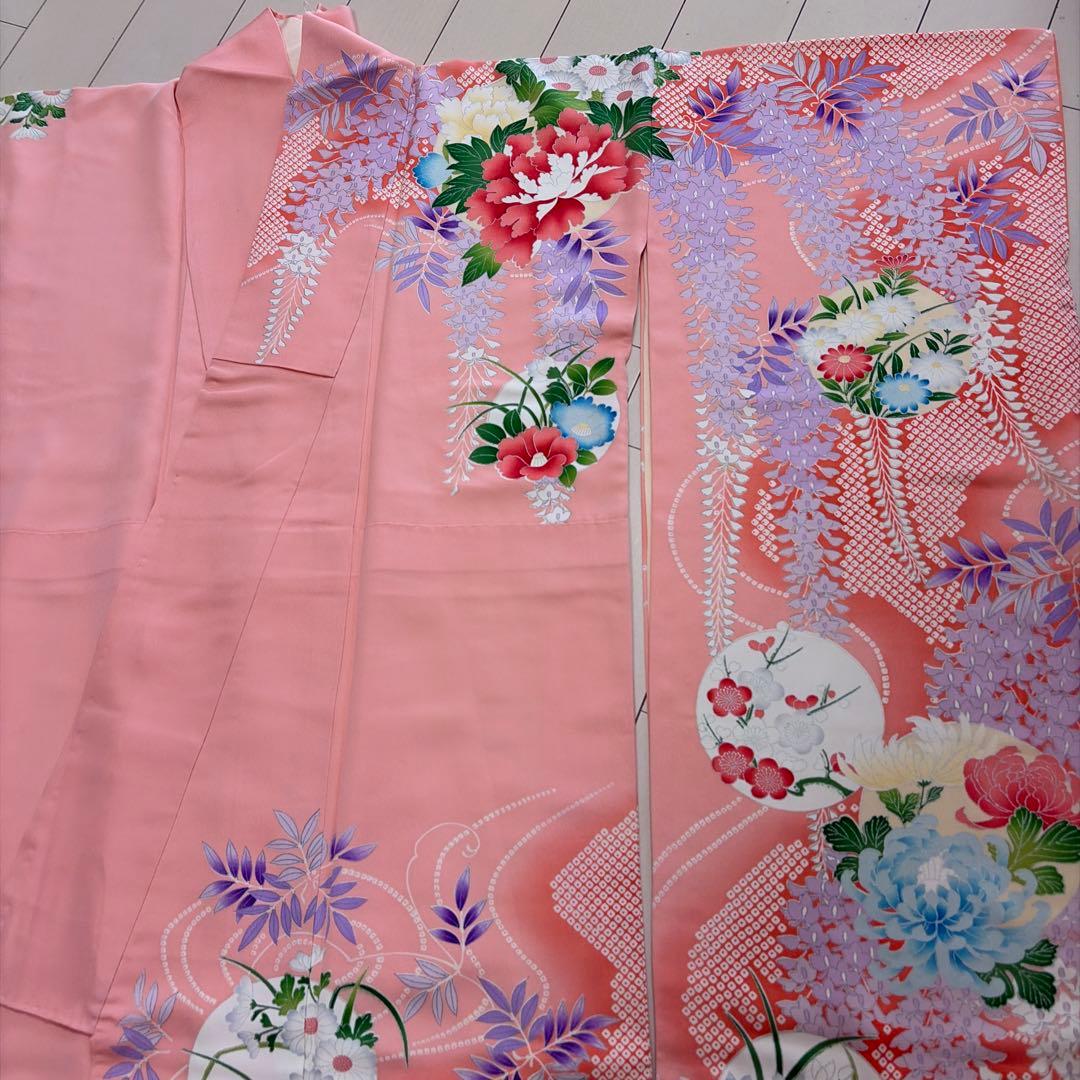 ■E5322■美品■正絹■珊瑚色 藤に花尽くし　袷　振袖■丈165　裄64.5