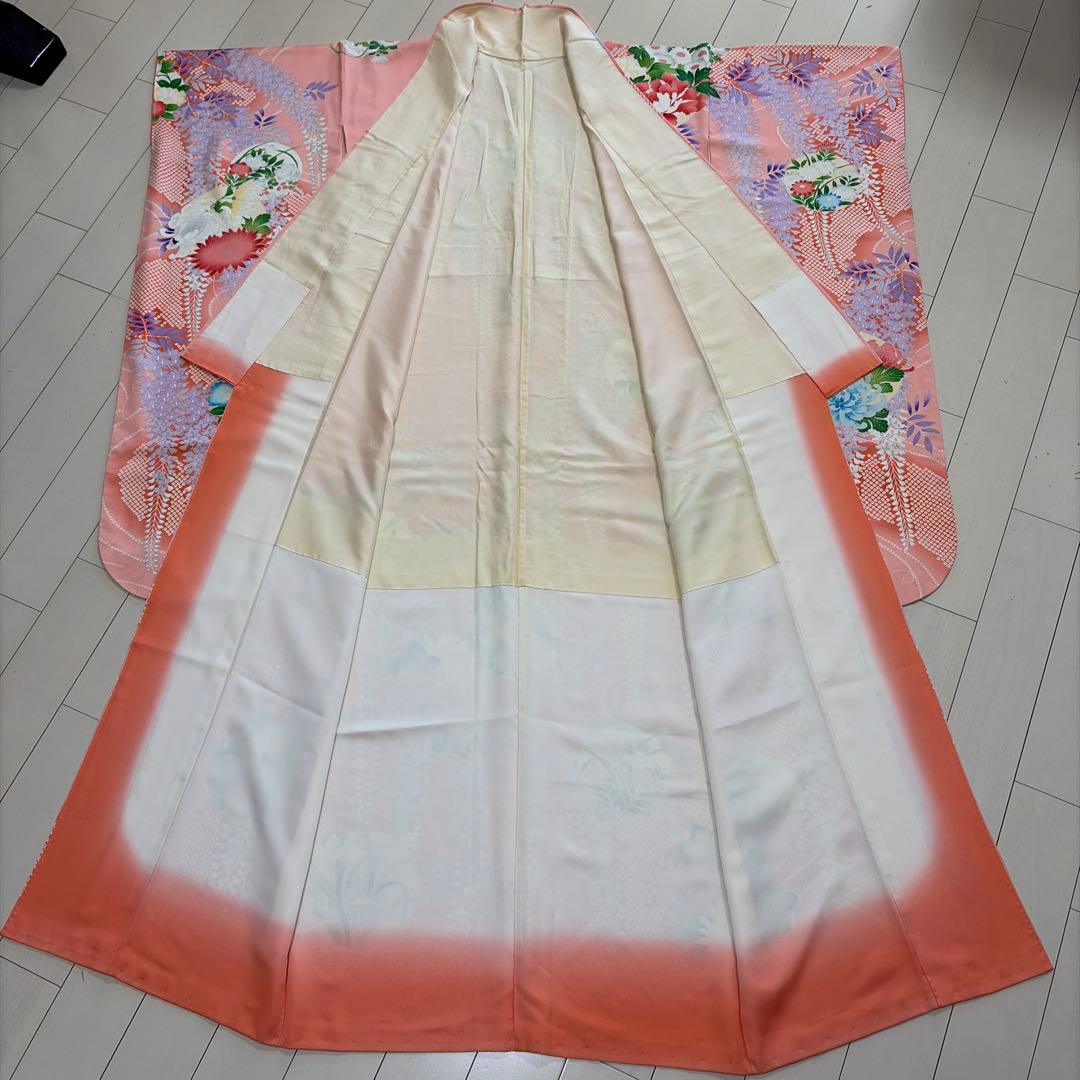 ■E5322■美品■正絹■珊瑚色 藤に花尽くし　袷　振袖■丈165　裄64.5