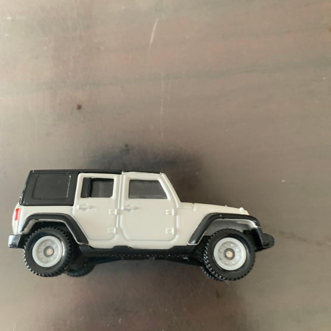 ホワイト ブラック SUV ミニカー