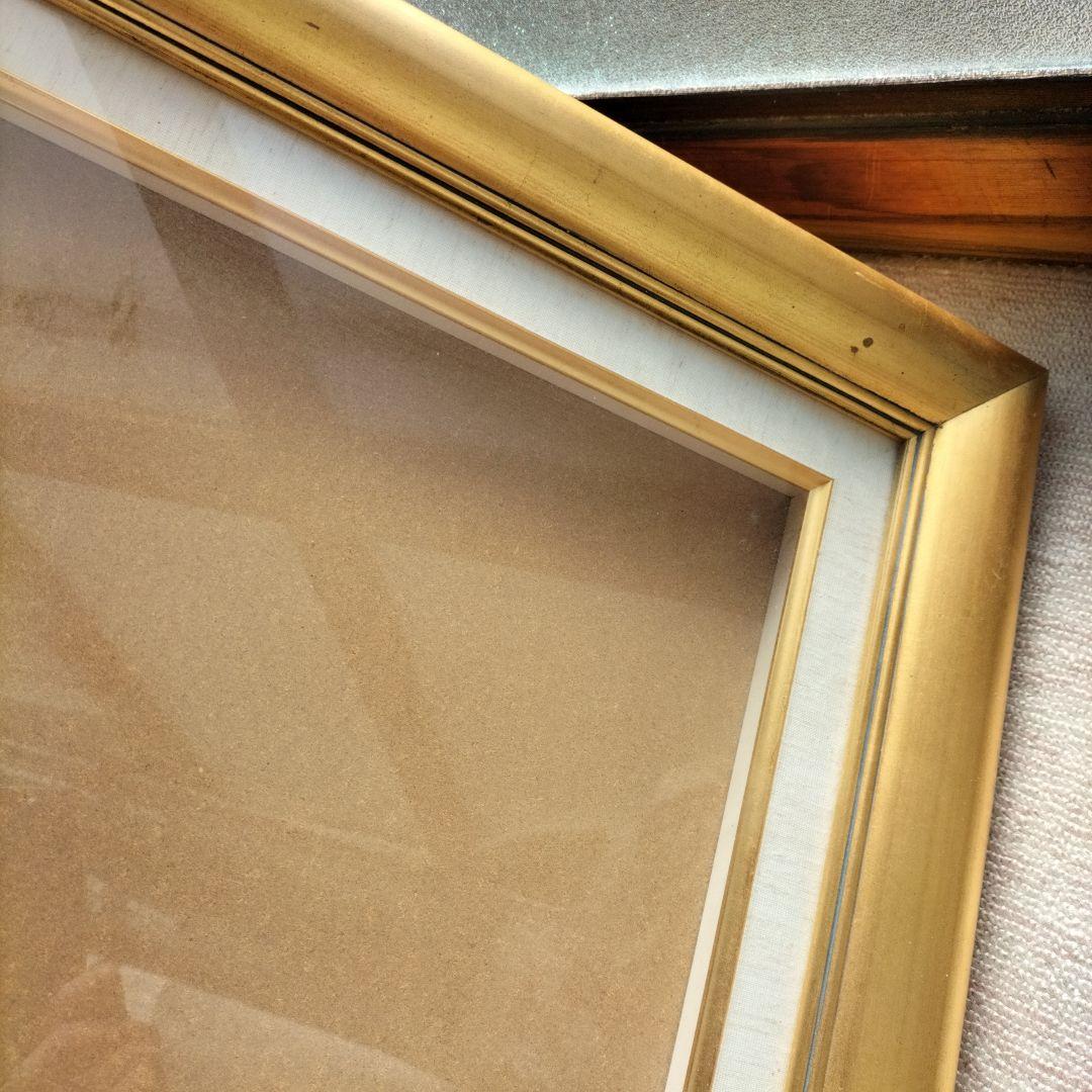 マットなゴールドの額縁　アンティーク雑貨