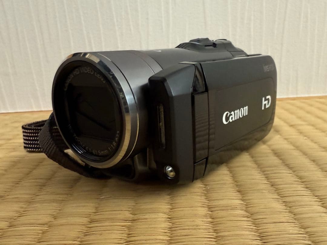 Canon ビデオカメラ　HF20 2009年モデル