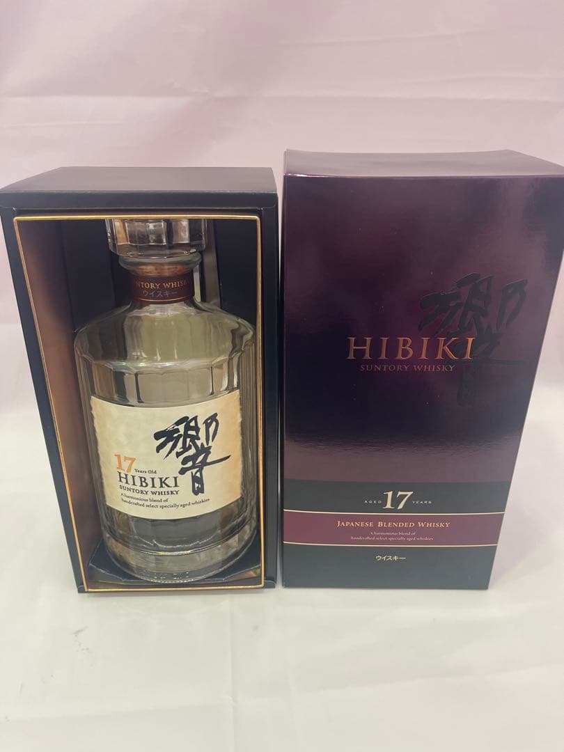 HIBIKI 17年 日本のブレンデッドウイスキーの空き瓶