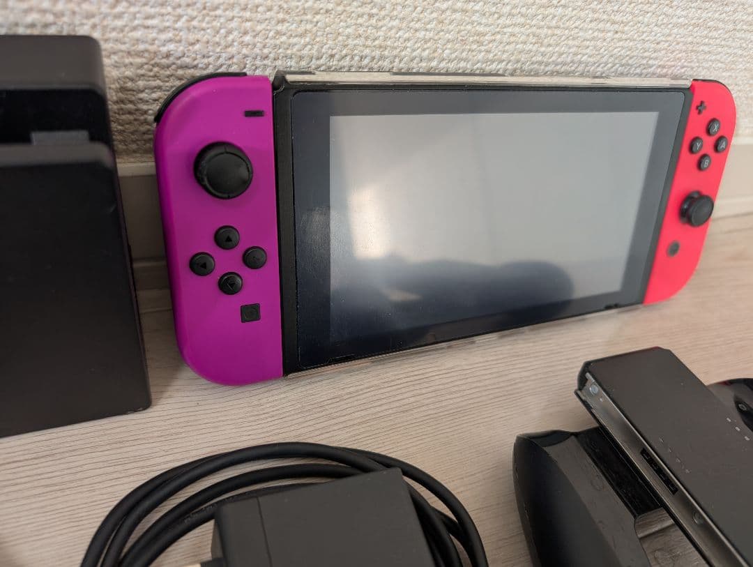Nintendo Switch 本体 カラフルJoy-Con3個 付き