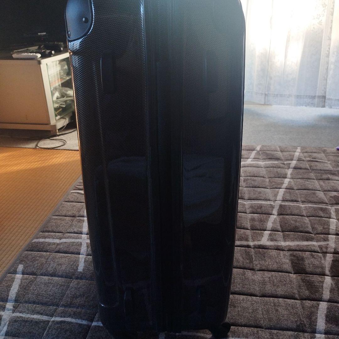 swiss mobility ブラックハードシェルキャリーケース 5-7泊用