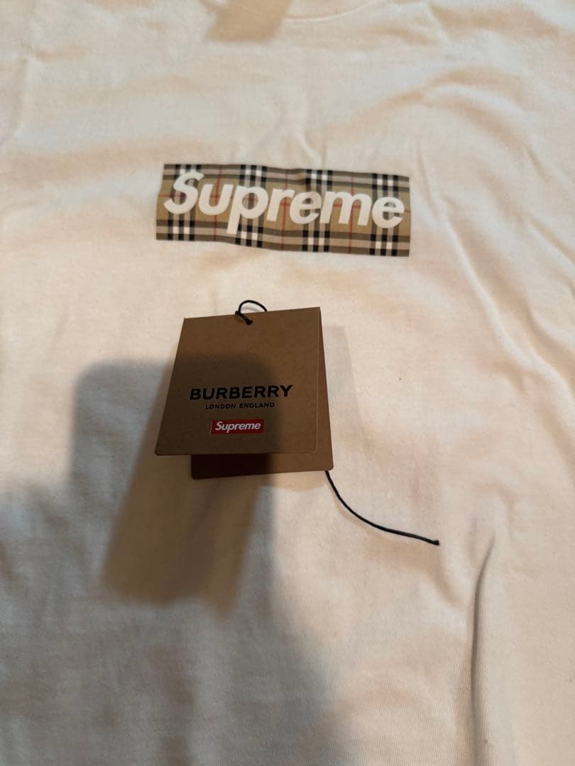 supreme Burberry tシャツ