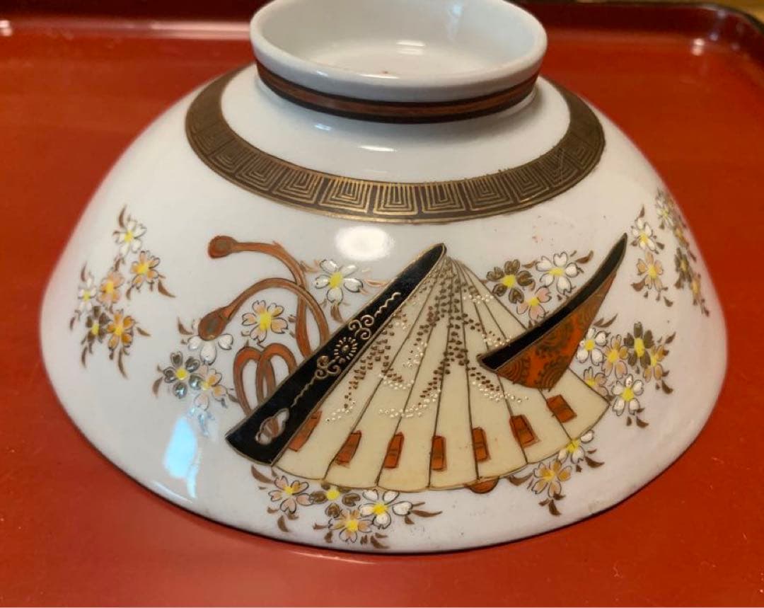 ★骨董品★ 蔵出し 38 九谷焼 茶碗 丼 2個セット 手絵　金彩　お祝い