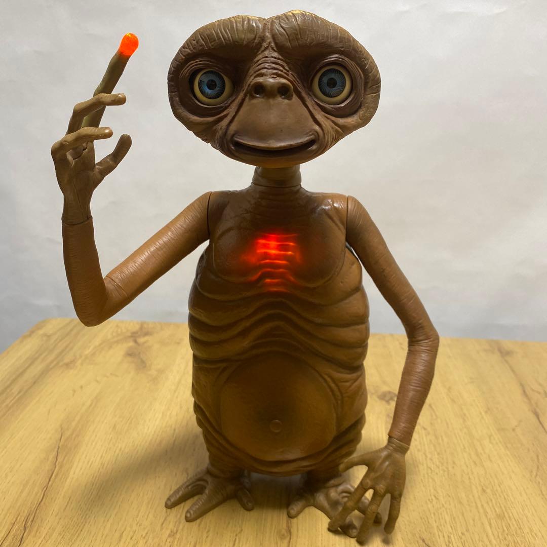 【喋る、動く、光る】ET トーキングフィギュア