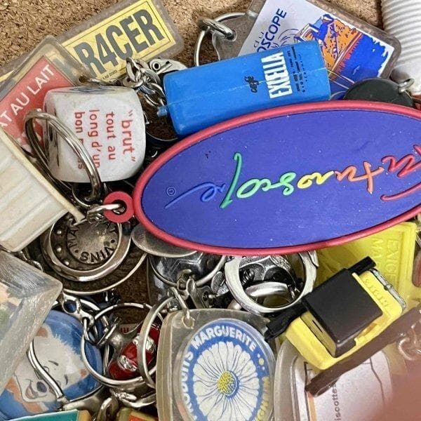 集めたくなる フレンチキーホルダー 100個セット フランス ヴィンテージ 1