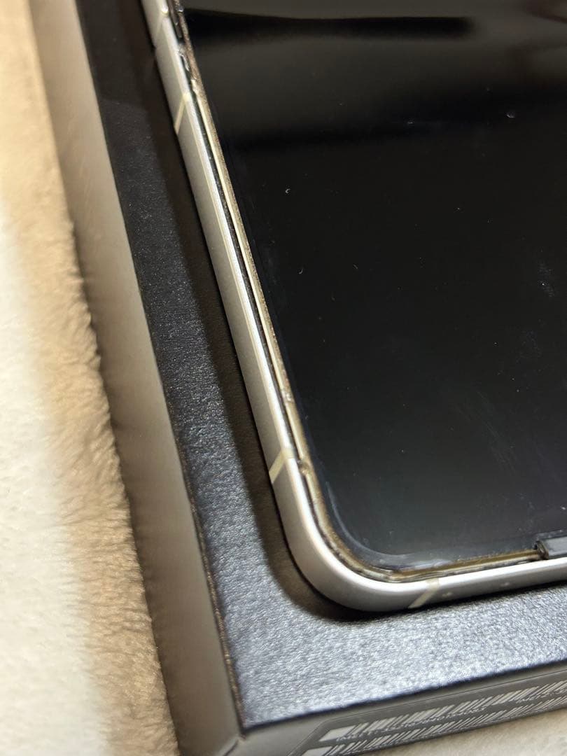 Samsung Galaxy Z Flip6 ホワイト256GB