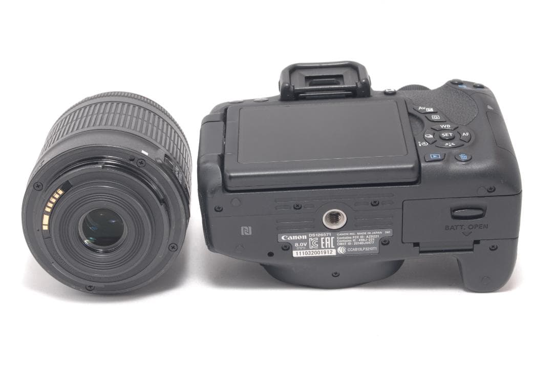 ⭐️高性能レンズ付き⭐️Canon Kiss X8i キャノン　デジタル一眼