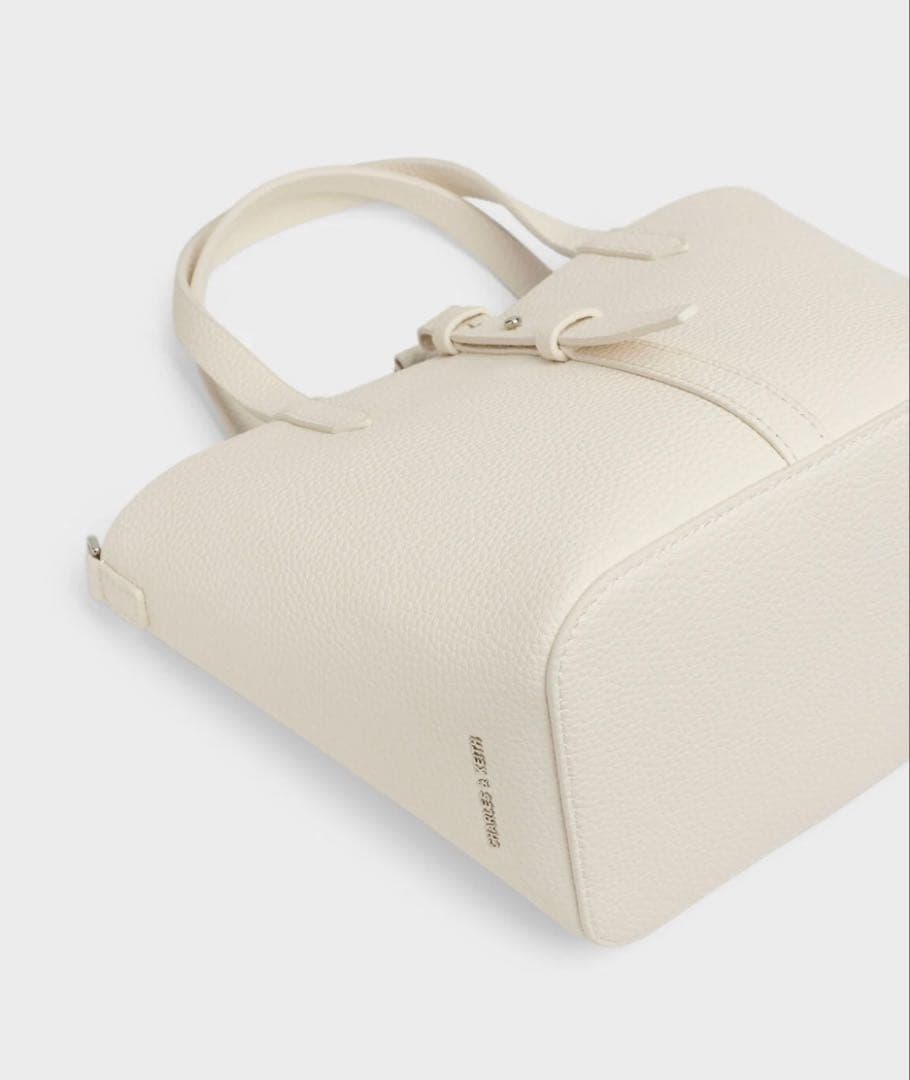 Beryl ベリル リサイクルレザーバケツバッグ - クリーム