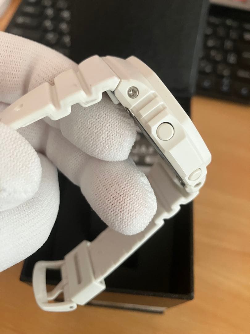 中古CASIO G-SHOCK GMA-S2100-7AJF ホワイト